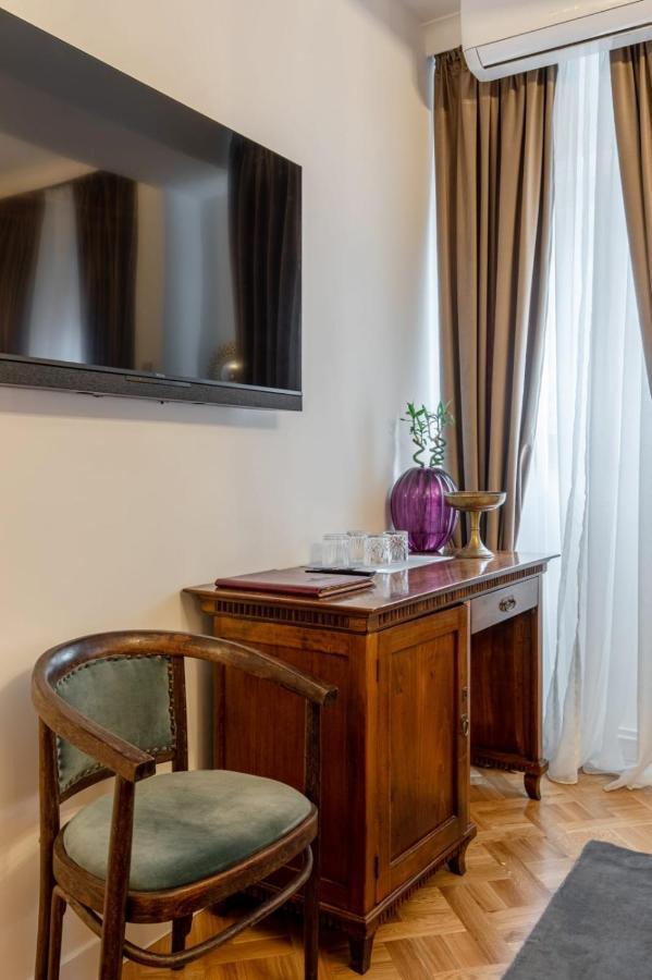 Clucerului Arc De Triomphe Hotel Bukarest Eksteriør billede